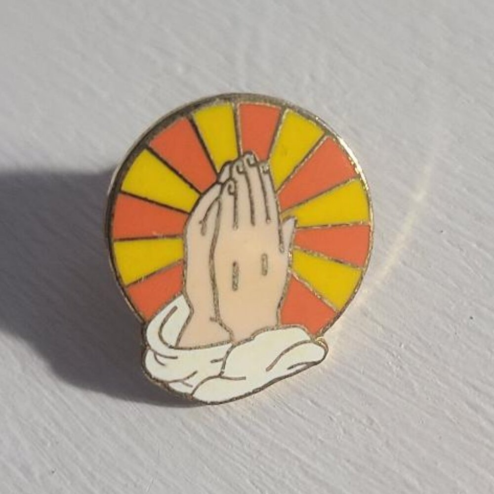 Praying Hands Holy Jesus Lapel Pin Tie Tack Brooch